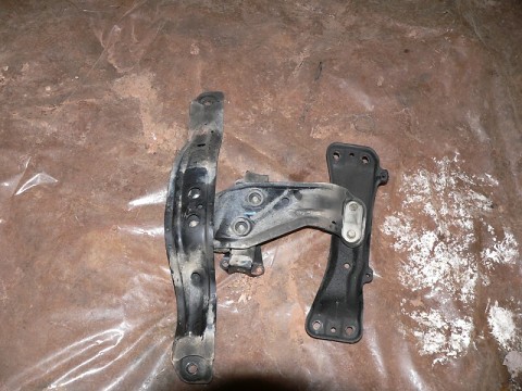 Tran_Mount_Bracket.jpg